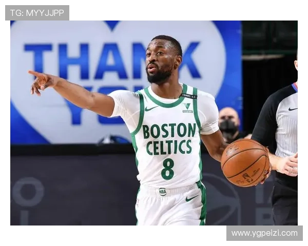 乔治开场火力全开3分钟内4投4中独取11分展现强大攻击力